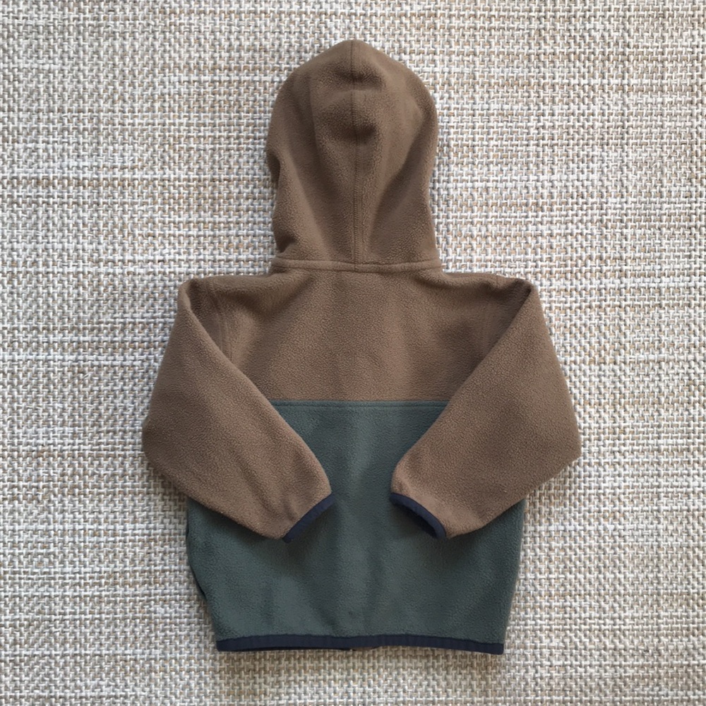 Patagonia Fleece Jacket (size 12-18m) - Picture 4 of 5